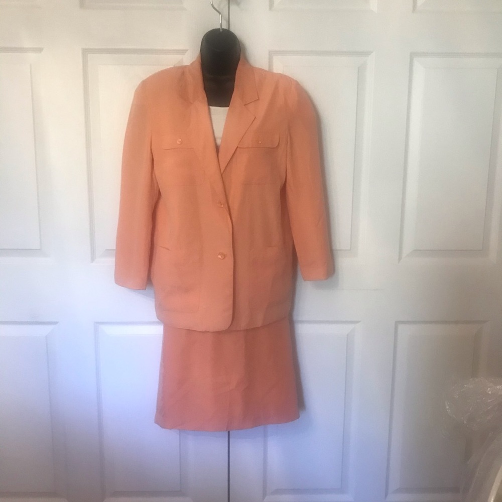 Dress suit